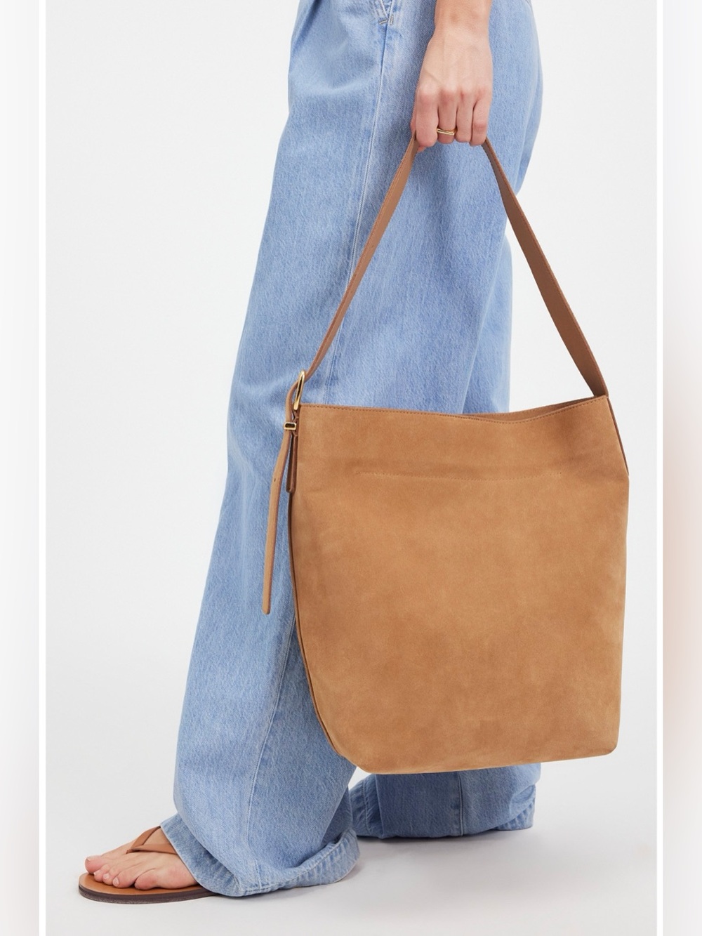 Madewell The Essential Bucket Tote in Tawny Khaki Suede Boho Chic Minimalist